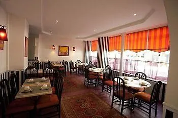 Maison Du Pre Paris